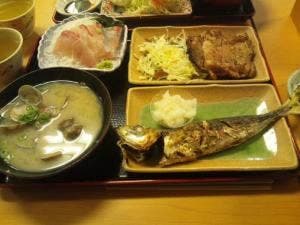 魚ばぁさんの食堂 おくどさん 屋島店