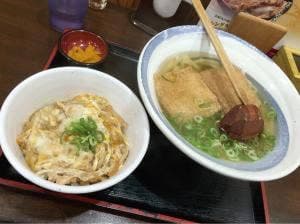 鳴門うどん 大在店