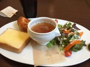 ヤミー カフェ&ベーカリー