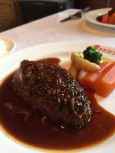 レストランモントレー