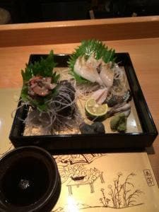 和招縁