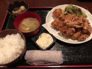 悶絶焼鳥酒家 はちまる。 大名店