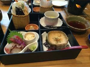 ながうらの隠れ家ラウンジ つるや
