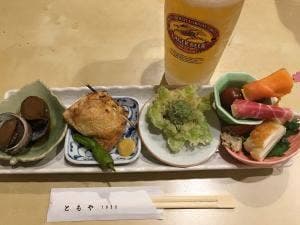 ともや