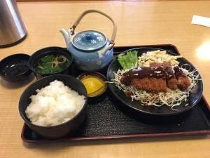 つげや
