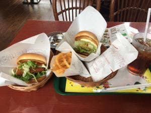 モスバーガー 引野インター店