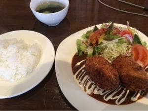 黒毛和牛雌牛専門店 炭火焼 正福