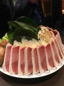 志ら井