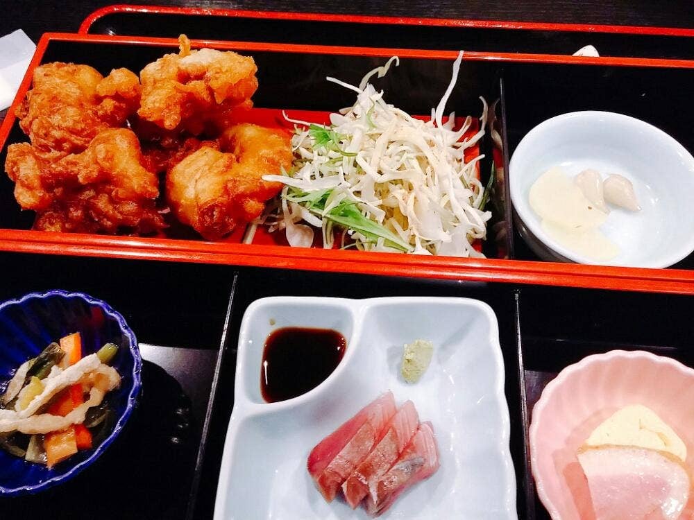 お食事処 八兆 健康パークあざい