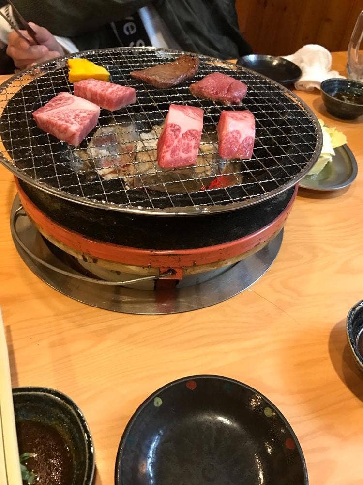 炭火焼肉 煙