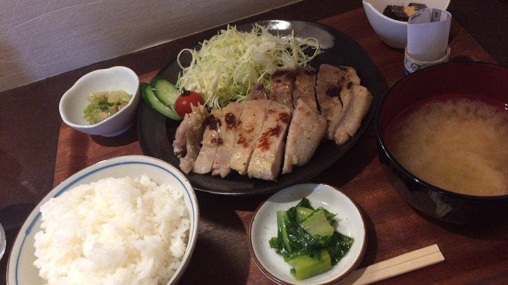 入善食堂 太陽と月のとおりみち