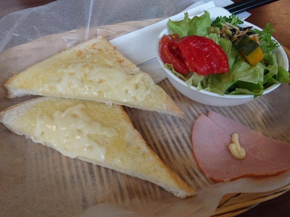 McBAY’S CAFE