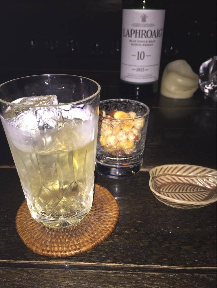 BAR CLICHÉ