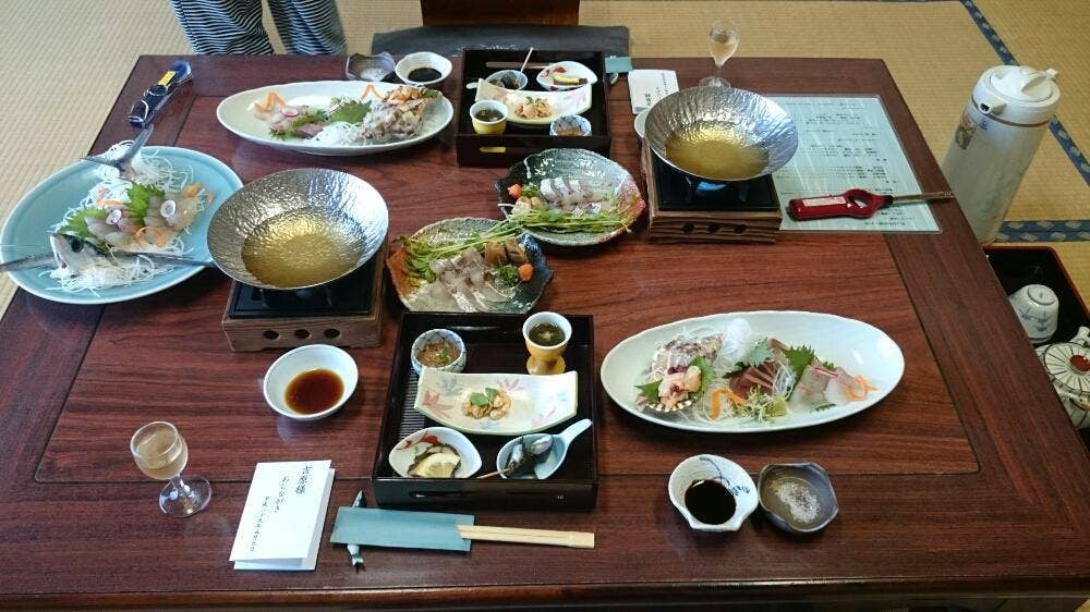 かねよ旅館