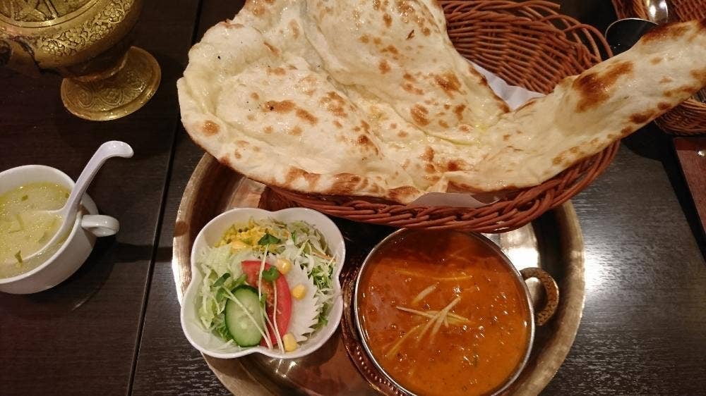 エベレストフード 衣山店