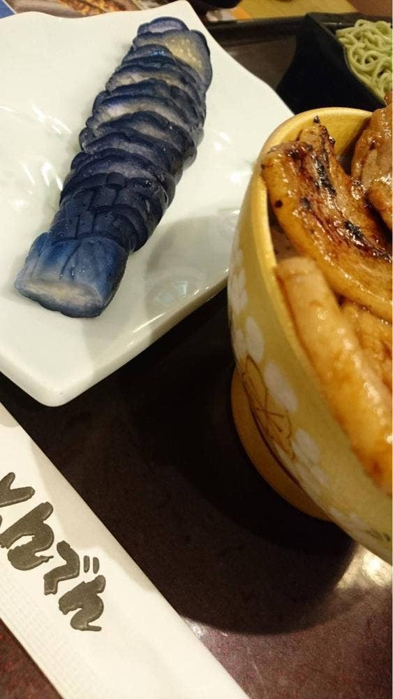 とんでん 麻生店