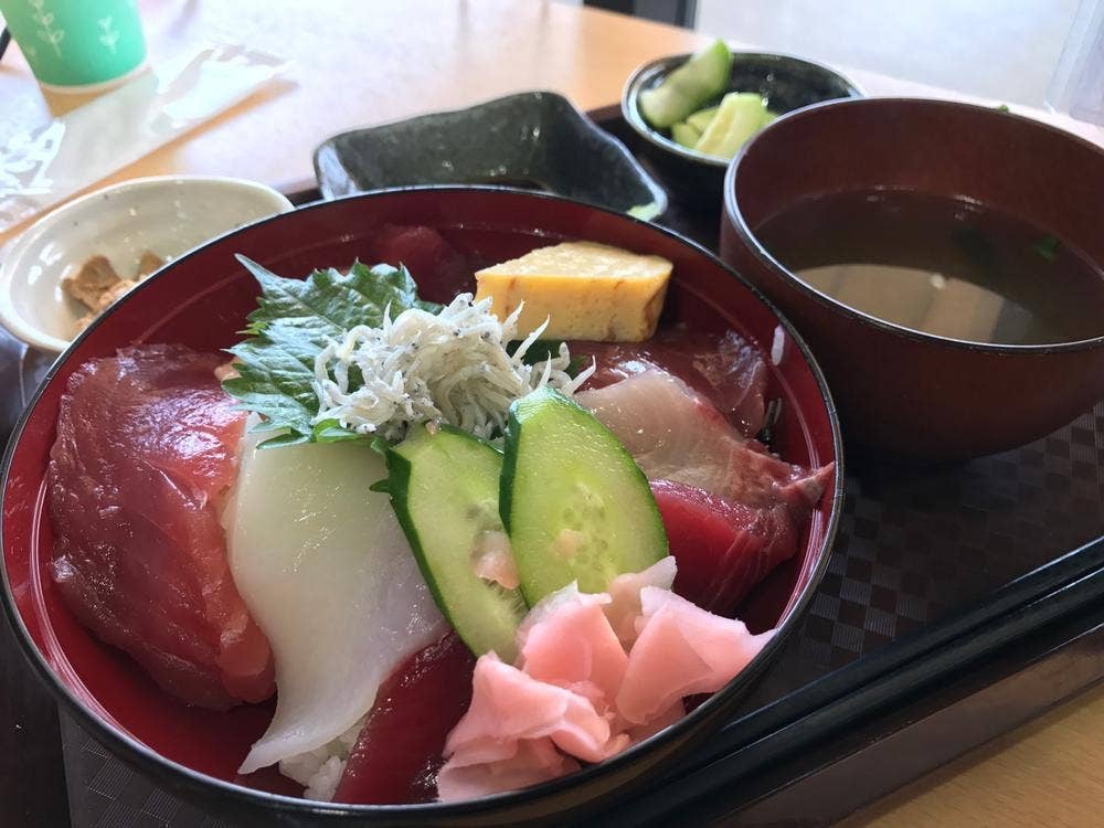 漁師のどんぶり屋
