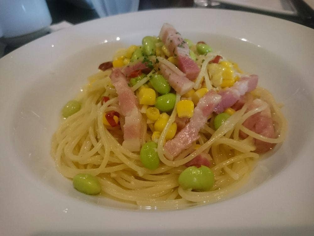 nouvelle dining green