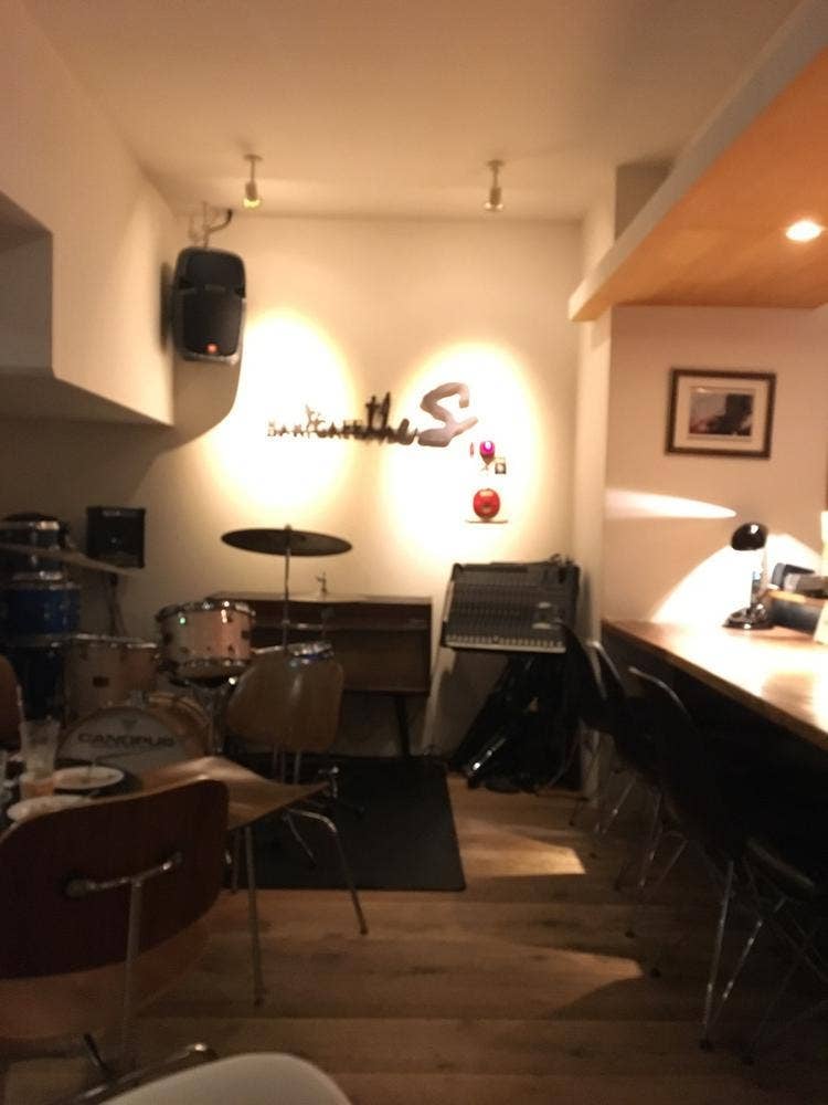 バーカフェザ・エス