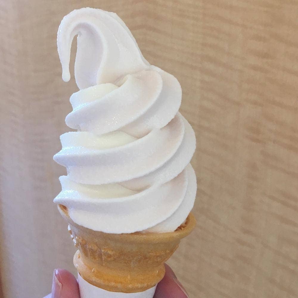 はこだてわいん 葡萄館