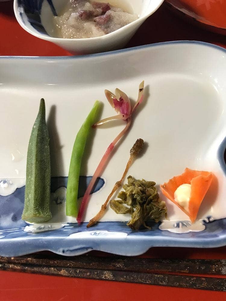 夢見る老止の館