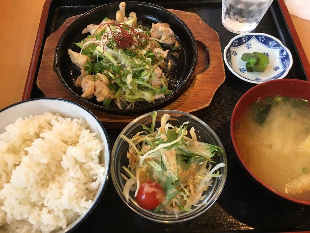 鉄板焼居酒家 親方