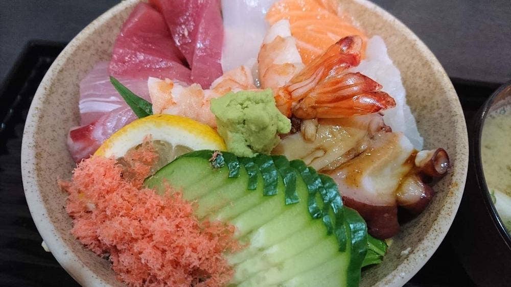 寿司・一品居酒屋 一穂