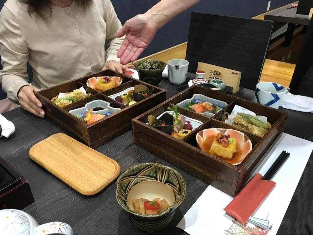 和膳 花庵