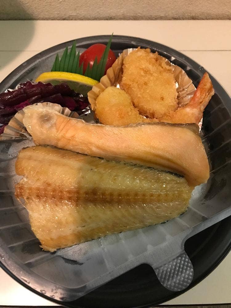 東信水産 伊勢丹浦和店