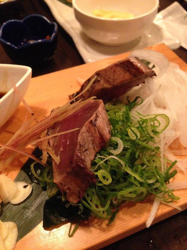 極上わら焼き料理と串カツ わら焼き部 梅新東店