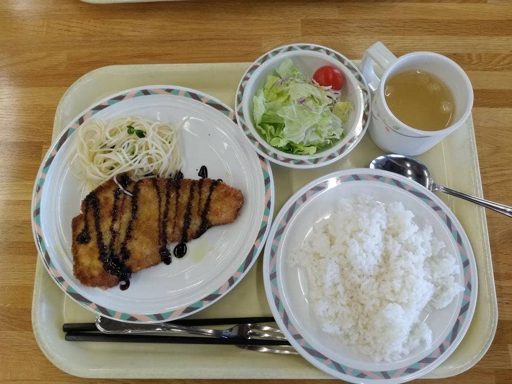 東北芸術工科大学 学生食堂