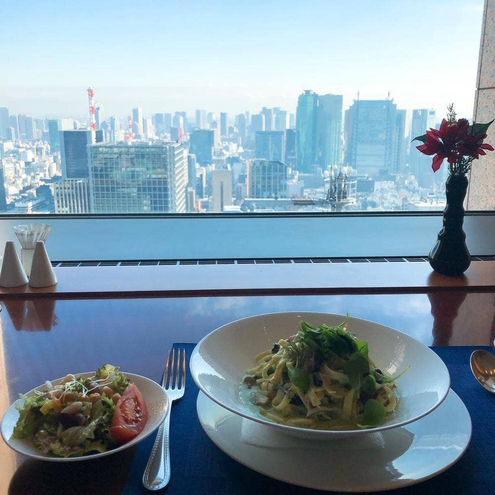 霞山会館
