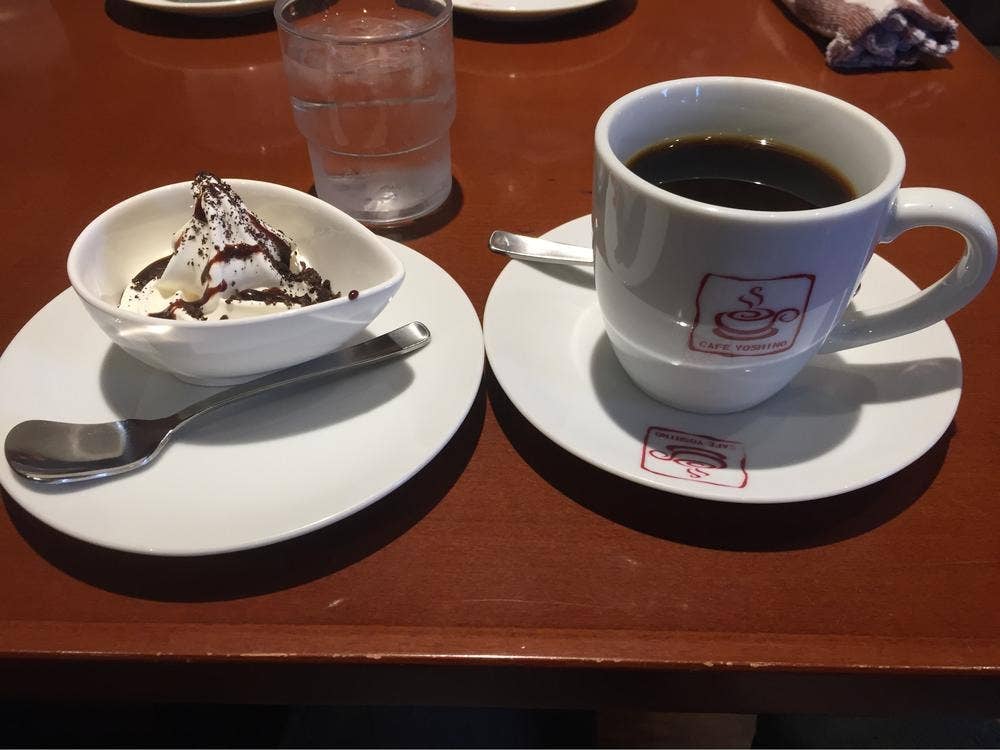 カフェ ヨシノ 大府インター店