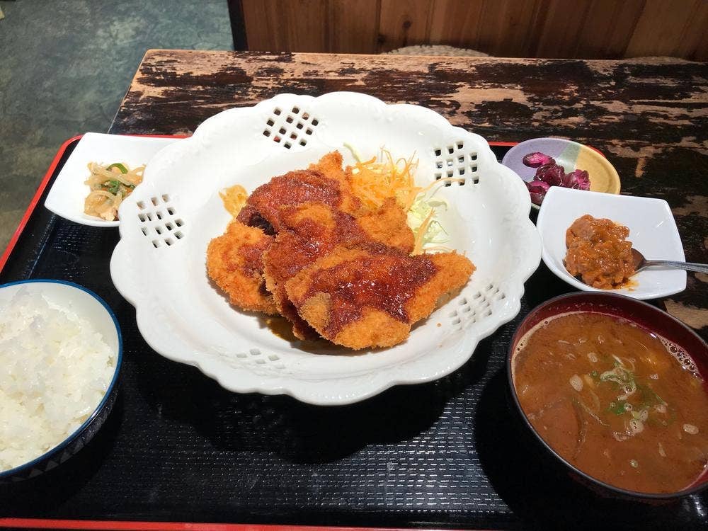 大衆居酒屋食堂どん