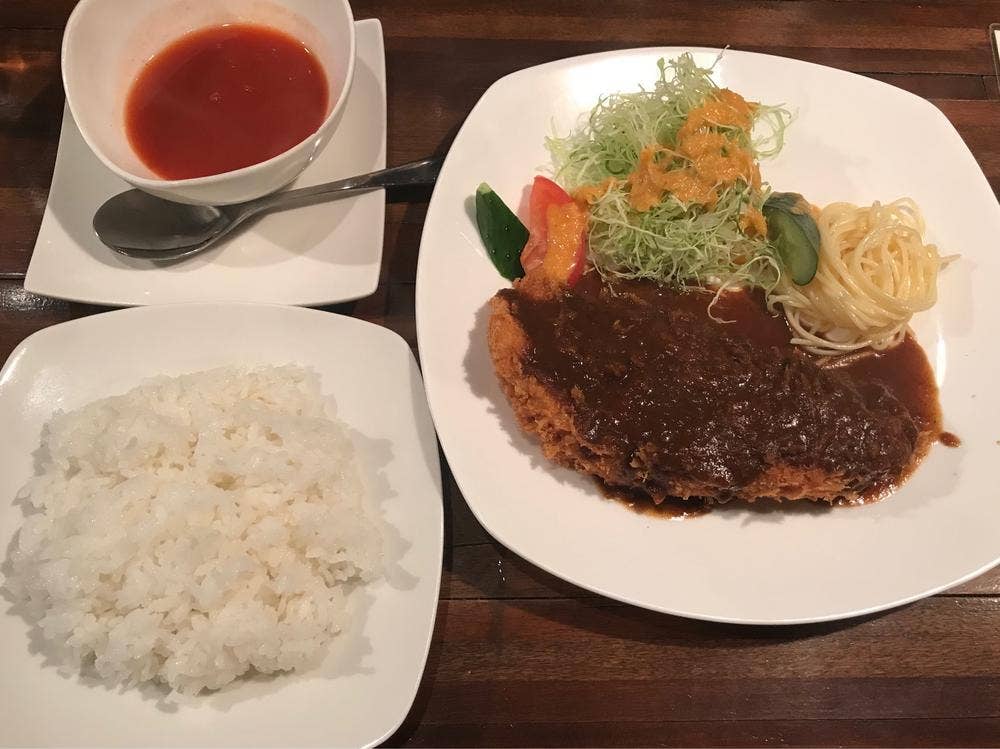 洋食屋 ニューとん