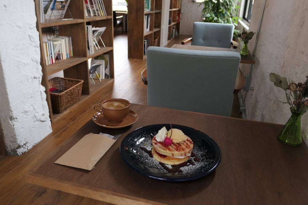 ink BOOKS & COFFEE