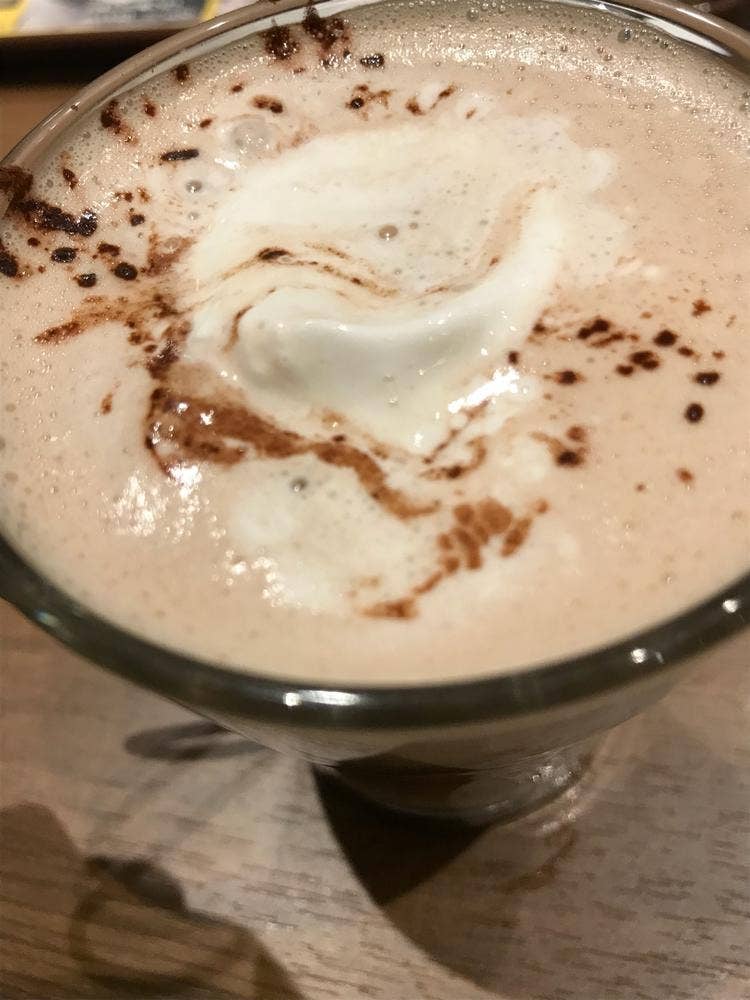 カフェ・ド・クリエ 大分あけのアクロスタウン店