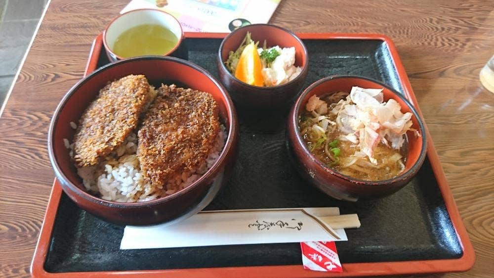 おおまき屋