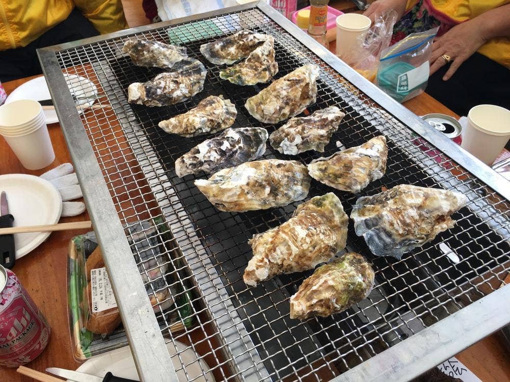 牡蠣小屋 豊漁丸