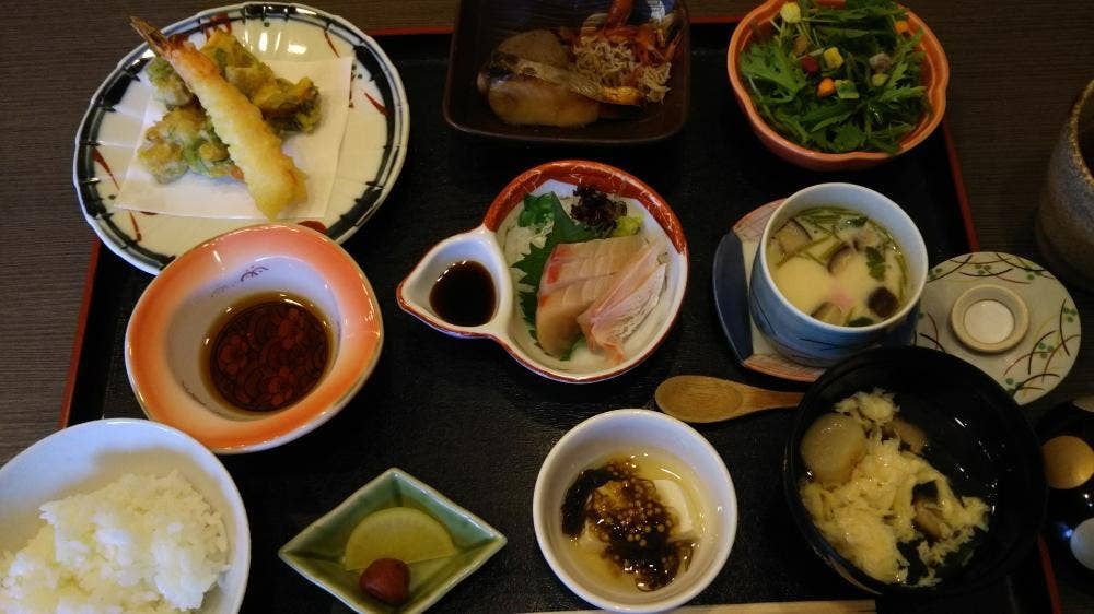 季節料理 二合半