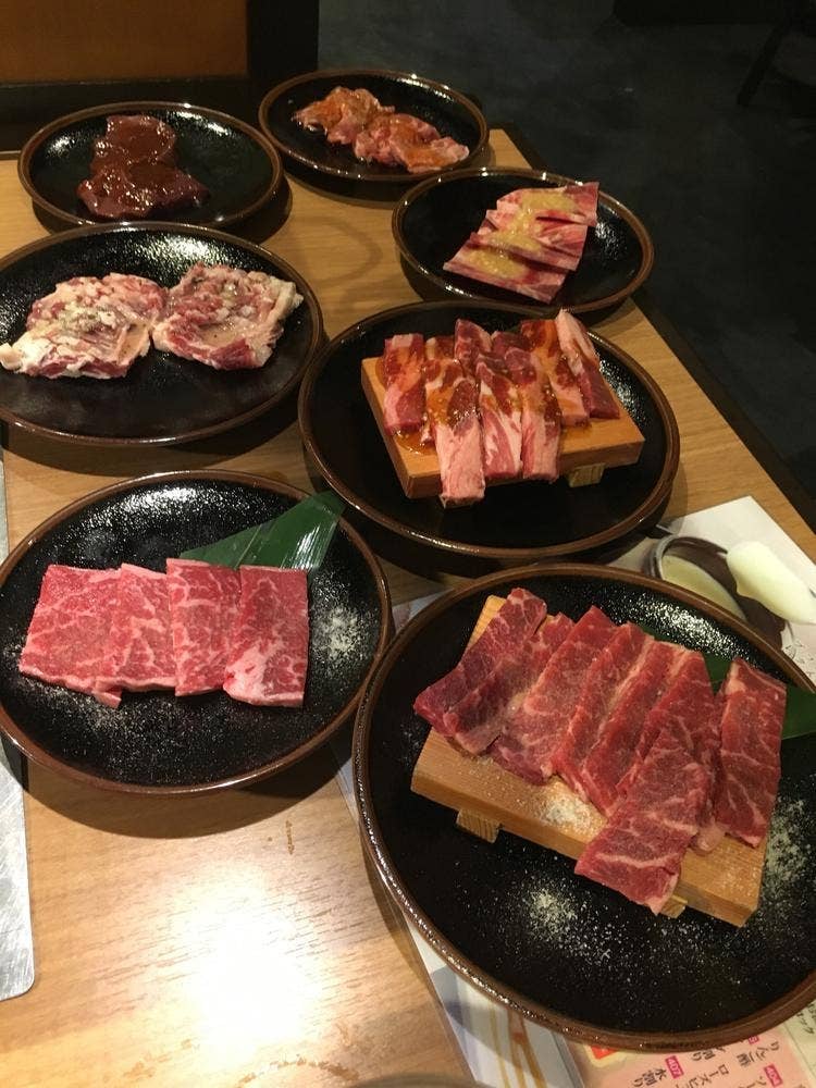 国産牛焼肉食べ放題 肉匠坂井 高知野市店