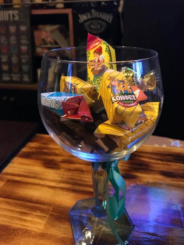 AGATE BAR
