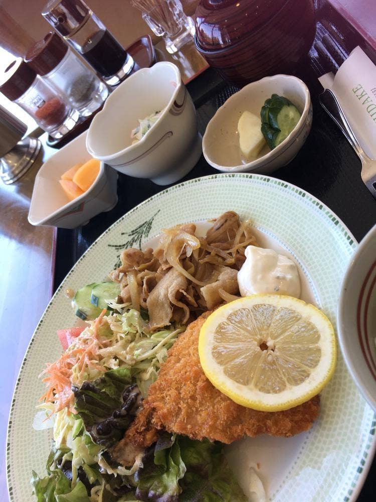レストラン 雪つばき 牛岳温泉健康センター
