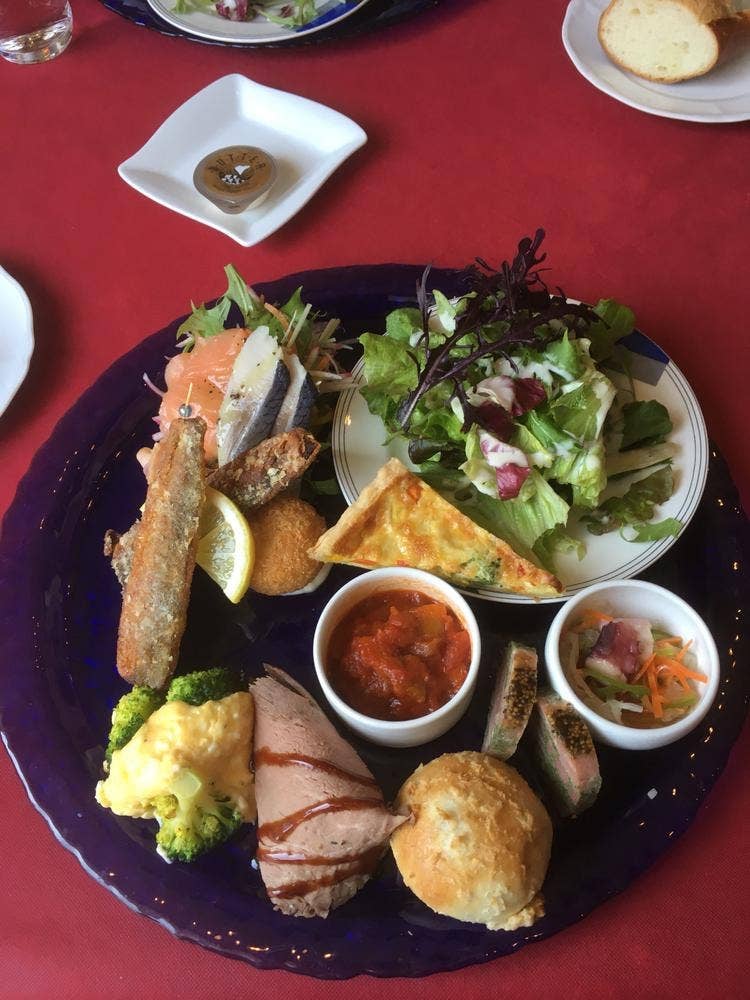 レストラン セルフイーユ 大山レークホテル