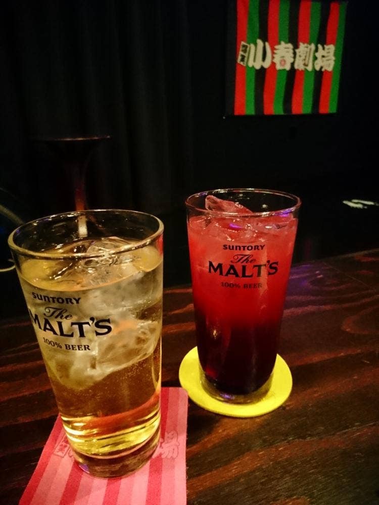 ものまねショーパブ 小春劇場