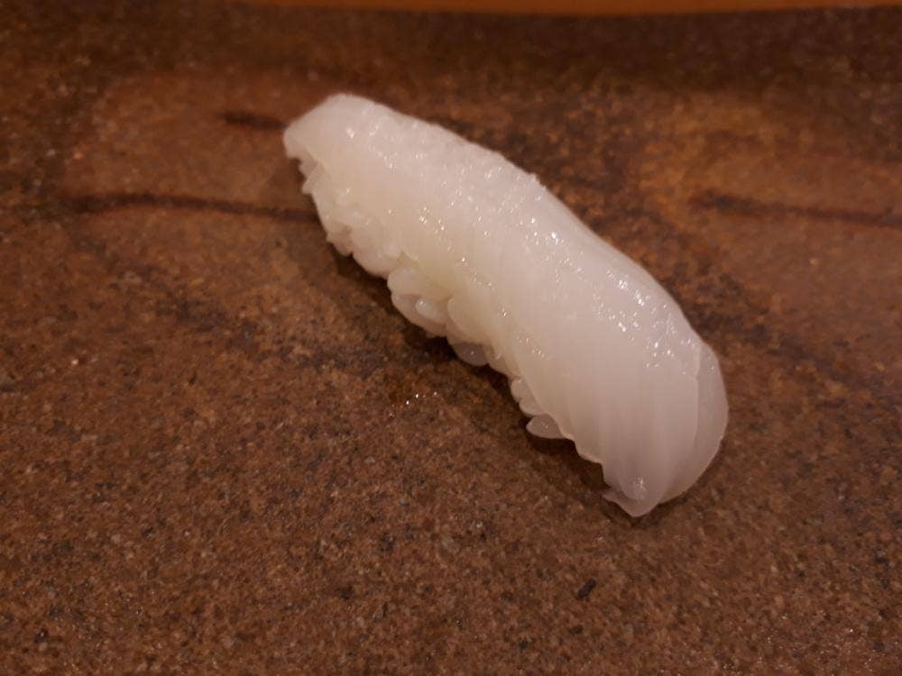 鮨おかだ
