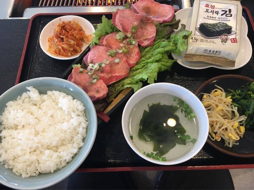 焼肉 紫雲