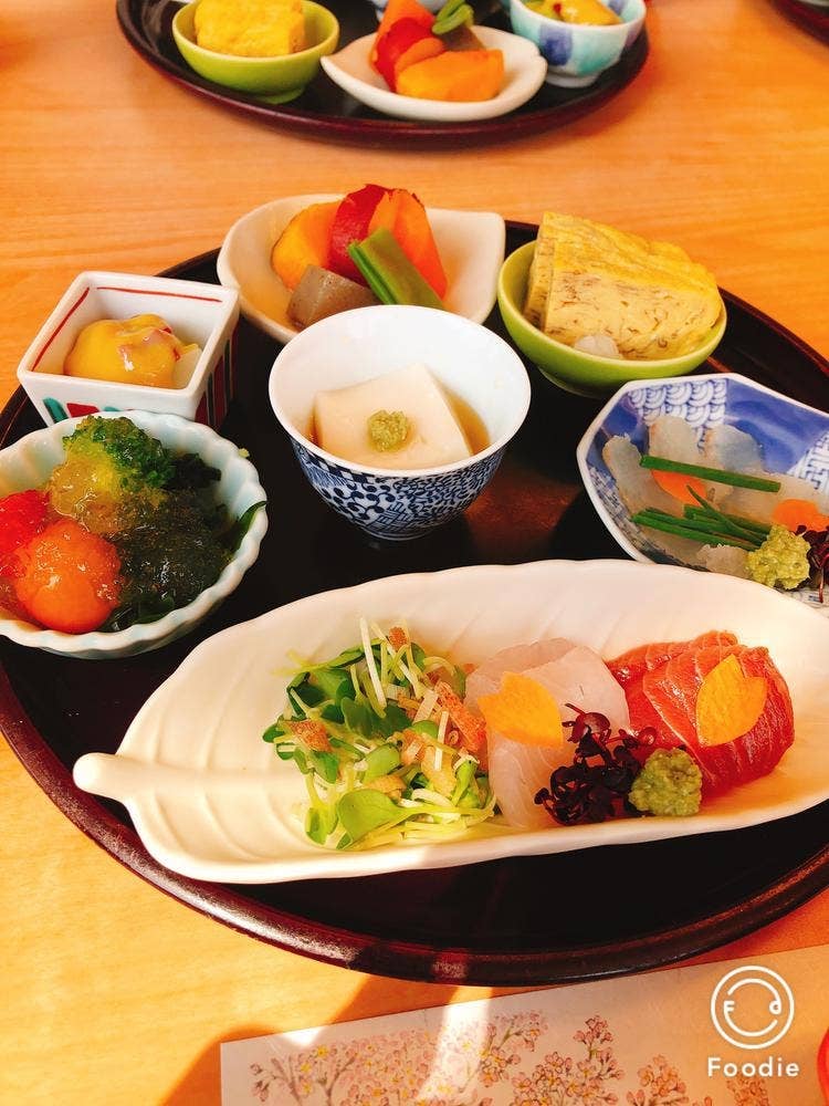 日本料理 且座