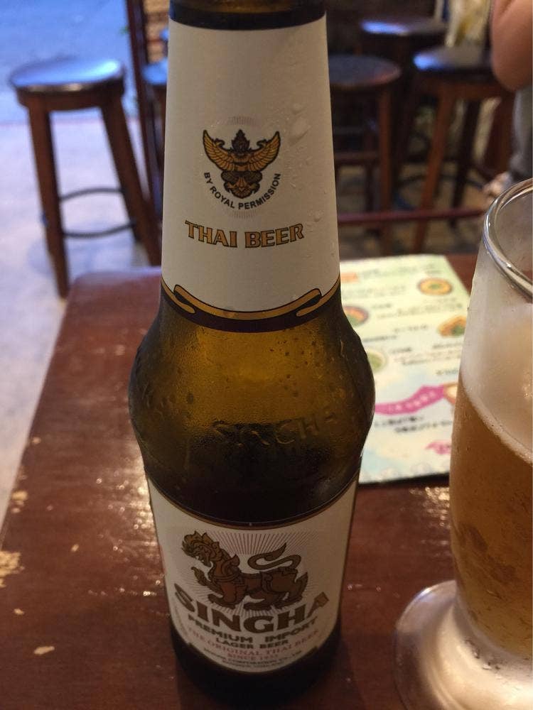 エスニック酒場 yum yum holic