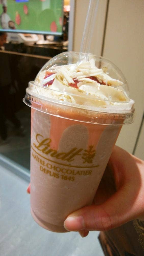 リンツ ショコラ カフェ 三井アウトレットパーク北陸小矢部店